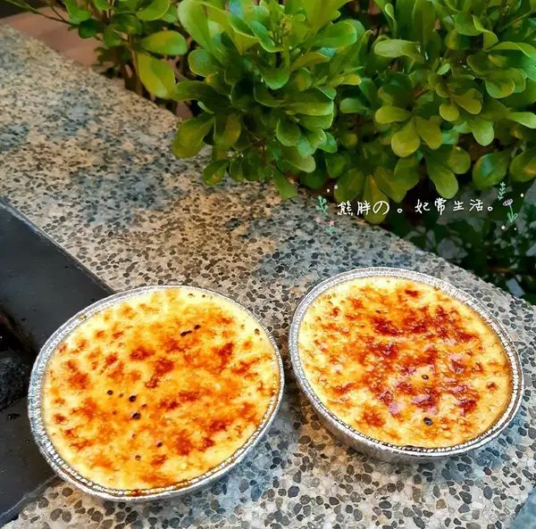 【台中】好吃不甜膩的烤布蕾★聽說．甜點三輪車不定時的出沒再市集裡★