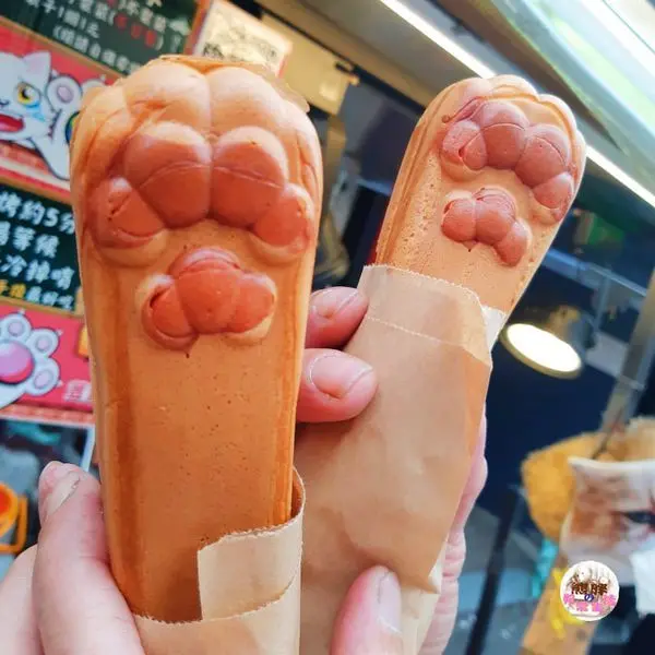 【桃園】中原夜市美食多樣化，貓掌燒可愛出擊，擄獲眾人心，好吃的美食眼睛也要欣賞。