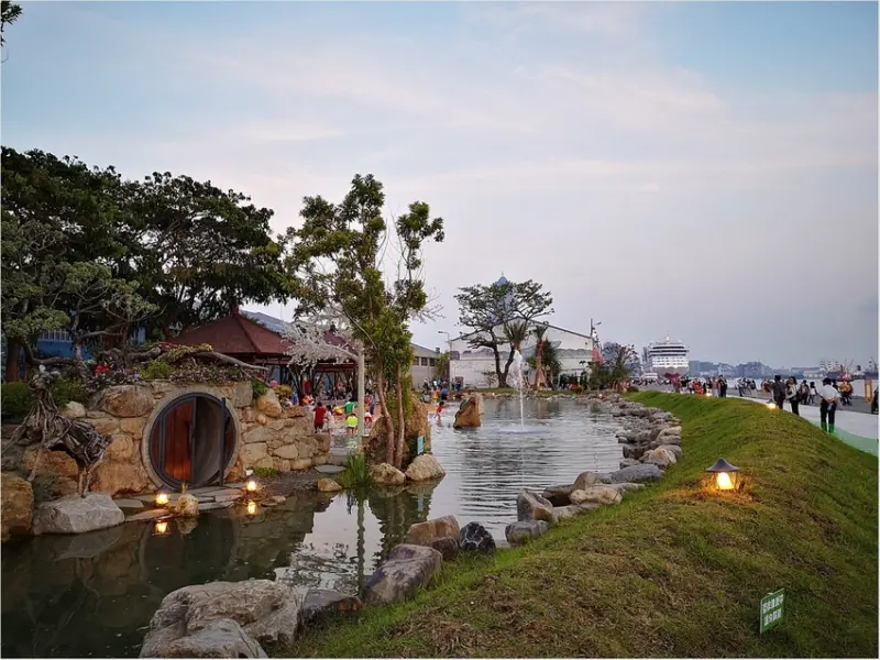 【高雄景點】高雄人的後花園~海風x沙地x山水造景~宛如來到了峇里島，親子踏青出遊好所在！