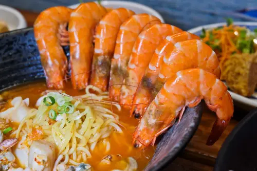 翊進上香川海鮮饌食館│公館美食│超澎湃無敵海景麵，手工熬煮超棒湯頭，還有超划算的80元烤蚵!!