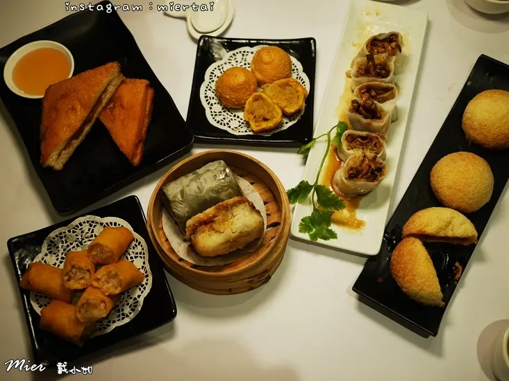 港式茶餐廳|| 台北 松山區 盛世珍膳甜品王朝 糖朝(微風百貨南京店)  雪影叉燒包 秘製腸粉 不能錯過