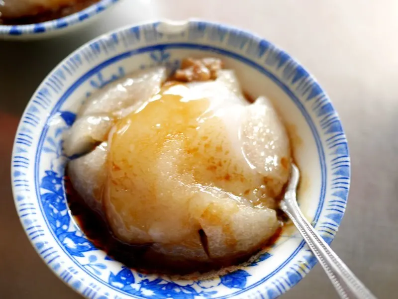 【美食】南投 水里。田家傳奇肉圓@南投排隊美食。下午兩點半營業，賣完就沒囉。肉圓。豆腐湯。