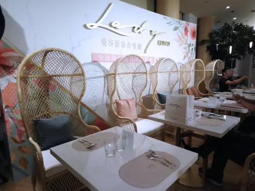 [台北百貨美食]最唯美的泰式網美餐廳--Lady Nara