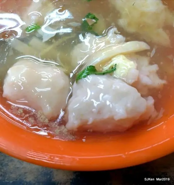 (台北捷運淡水線石牌站周邊美食)「金仙魚丸店石牌分店」--- 道地台灣味「蝦仁羹」、「滷肉飯」與「魯鴨蛋」平價又美味!