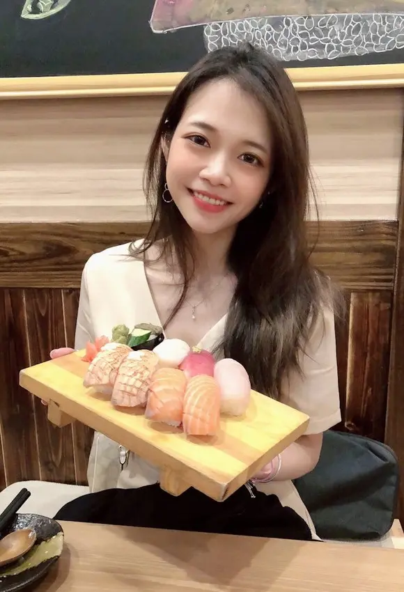 [慧♡響食]坐一下吧.新埔站豪邁超值日式料理.無法一口塞的巨無霸握壽司