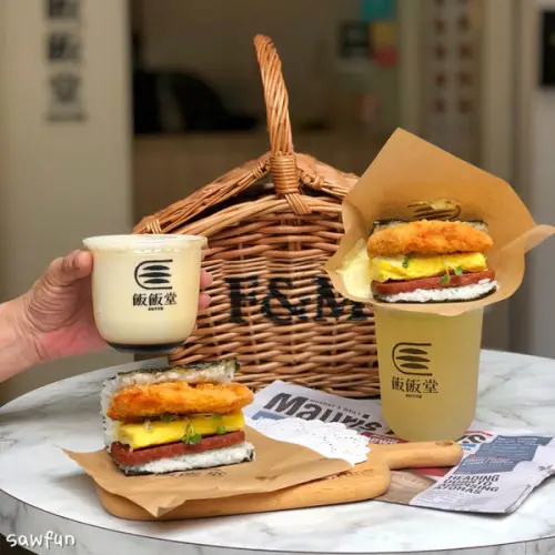 【台北美食】飯飯堂 不用飛沖繩就能吃到沖繩飯糰 日系清新木質感裝潢 午餐肉和嫩蛋的午餐新選擇 南京復興站美食 文末抽獎