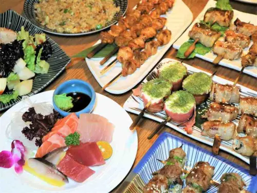 【台中】十八魂海鮮燒烤。逢甲周邊平價串燒，還有現撈活體海鮮喔