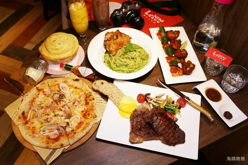 內湖大直美食推薦『Le NINI 樂尼尼義式餐廳/大直ATT店』排餐、義大利麵、拿坡里披薩、兒童車車餐，親子聚餐，好停車，超值套餐，MENU菜單價位(捷運劍南路站)