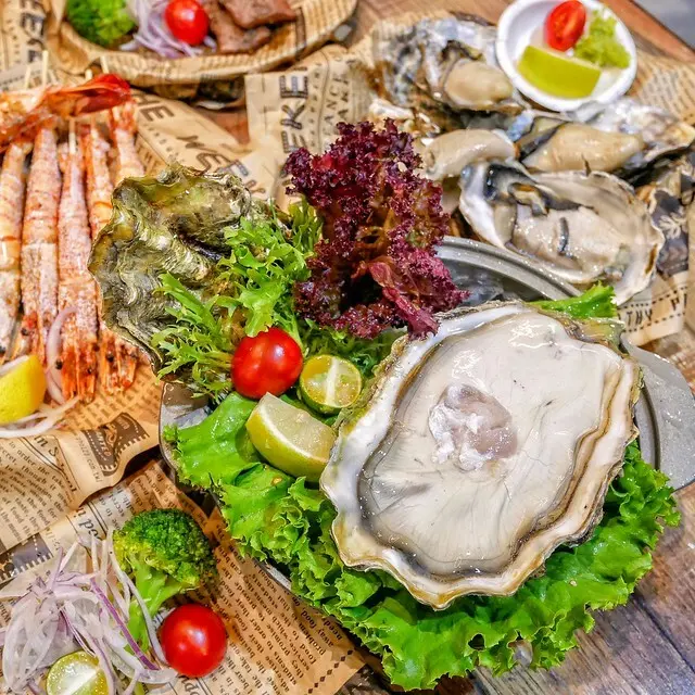 【捷運府中站】火夯seafood－ 後站商圈附近令海鮮控瘋狂的新鮮現烤大生蠔、焗烤龍蝦 （內有最新菜單）