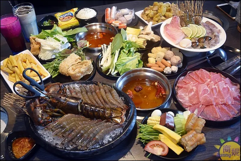 鎮瀾宮周邊霸氣火鍋~京棧鍋物 菜盤火鍋料冰淇淋無限續免服務費248元起平日商午更猛只要178@商妮吃喝遊樂