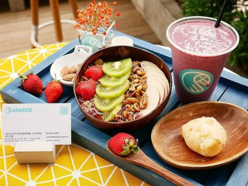 AMAVIE 巴西莓 - 台北大安區下午茶  巴西莓果碗好吃也好拍  搭配水果、堅果既飽足又消暑  享用美味午茶不怕胖