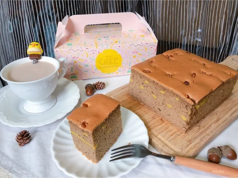 | 高雄美食 | 現烤的古早味蛋糕/超濃郁的奶茶蛋糕/超Ｑ的紅豆麻糬/早餐新選擇/大川本鋪。古早味現烤蛋糕-華榮店