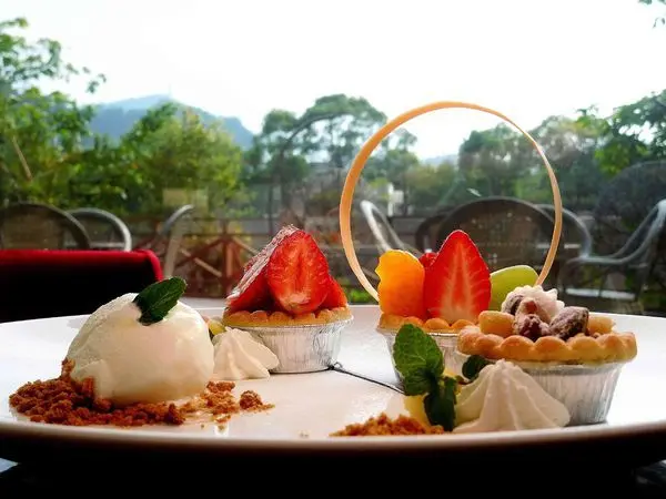 海灣假日酒店Hione Holiday Hotel夢幻法式下午茶，媽媽必看深坑下午茶!!另有早餐+午餐buffet菜色全收錄