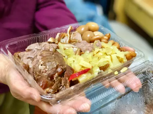 [新北永和] 葉來香滷味智光黃昏市場古早味必吃滷味 / 各種食材均入味好吃