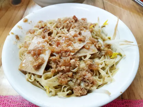 【五甲小吃】鹽水意麵專賣店 無名 低調的古早味 在地人的最愛