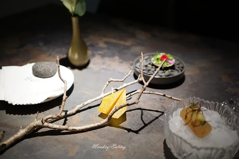 【台中北區】躍上餐桌的童年時光『澀 Sur-』－打破框架的現代法式料理｜約會餐廳推薦｜近科博館