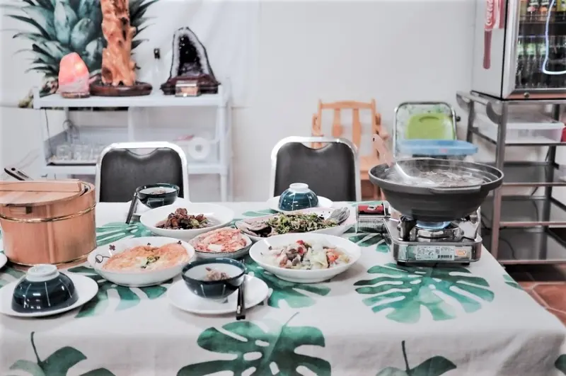 苗栗和風食堂｜苗栗公館客家美食，停車便利、享受一泊二食的鄉村旅居。