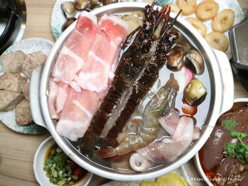 一級棒讚火鍋-公益店│平價火鍋吃到飽，只要148元起，還有豪華龍蝦海陸鍋，400元有找！