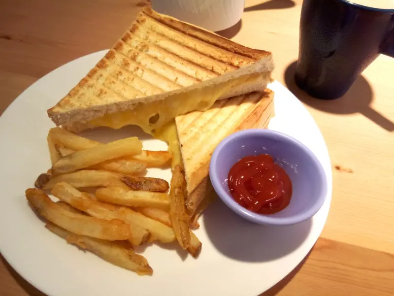 【新北市新店區 / 早午餐 / 捷運大坪林】新店大坪林 早午餐 車庫吐司