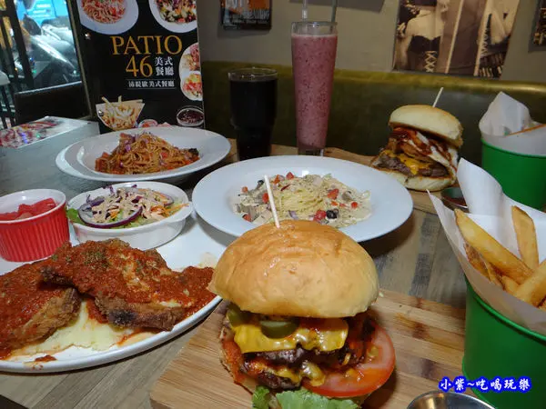 台北文山區/木柵美食【Patio 46沛緹歐美式餐廳】捷運萬芳醫院/中國科技大學斜對面不收服務費/用餐不限時#手工美式漢堡#義大利麵#排餐#下午茶#早午餐#手做甜點飲品CP值高約會、 聚餐、慶生餐廳(