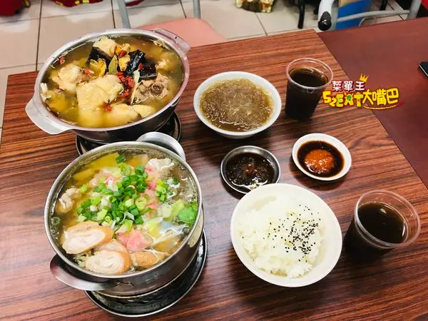 翔記港式平價小火鍋菜單價位大公開》台中大里益民路美食必吃小吃餐廳～推薦豪華牛三寶鍋、麻油雞鍋、招牌綜合鍋。