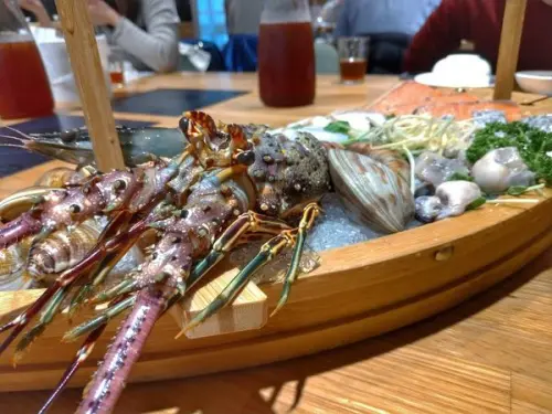 【北捷｜忠孝復興美食】故意good eat海鮮鍋物｜宜蘭囡仔的堅持！豪華現撈海鮮船 / 東區火鍋推薦