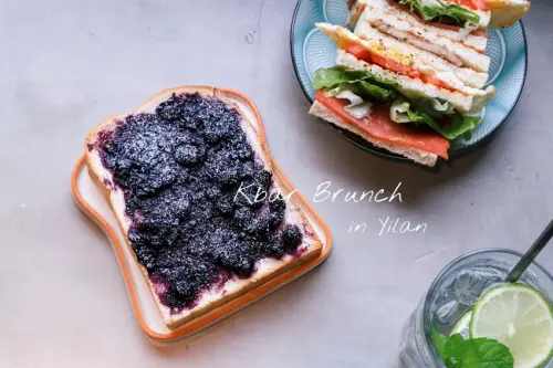 【宜蘭美食】铁支路早午餐Kbar Brunch：乘著風追逐著無憂的純真年代，與那些美好。