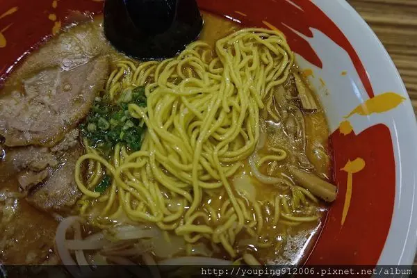 桃園中壢區｜豚將拉麵 69元可以吃到飽的日式拉麵(附菜單)！