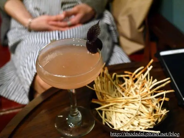 [小酌食記] 嘉義－COP bar-Cocktails Of Pioneers