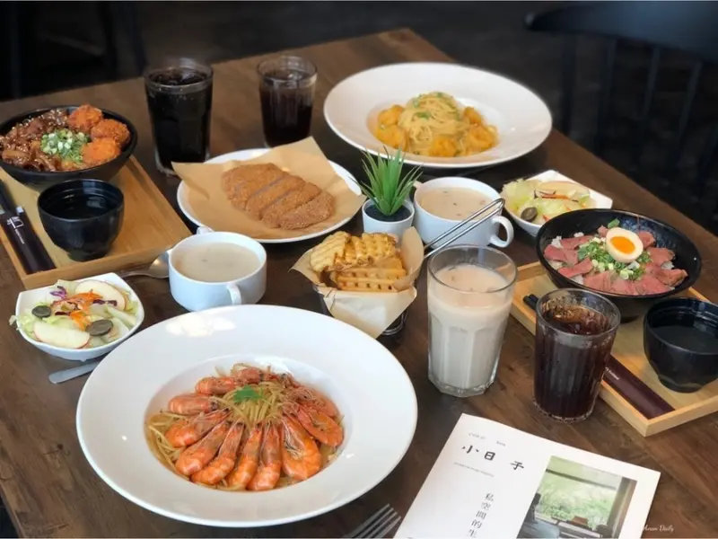 | 高雄美食 | CP值高的複合式餐廳/加飯加麵不用錢/高應大美食/半子