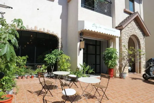 。新竹食記。Dig in comfort food & coffee 癮．舒．食。絕美蔬食餐廳．瘋狂肉桂捲瘋狂好吃