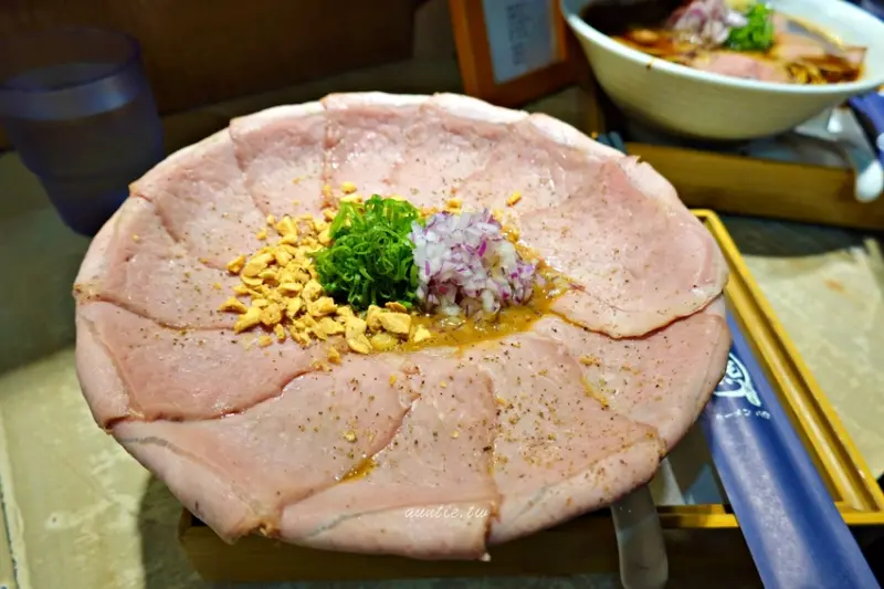 【新北】熊越岳 大霸限定滿滿叉燒濃湯系拉麵 醬油清湯拉麵 新莊排隊拉麵