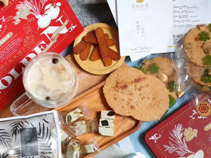 鯊魚挑嘴x 台南新光三越-小西門 快閃活動｜野生烏魚子化身成涮嘴米餅，牛軋糖遇上珍珠奶茶.迸出新滋味/最新伴手禮.辦公室團購零食就在這/@小西門B1誠品生活臨時櫃/全台宅配 - 進食的巨鼠