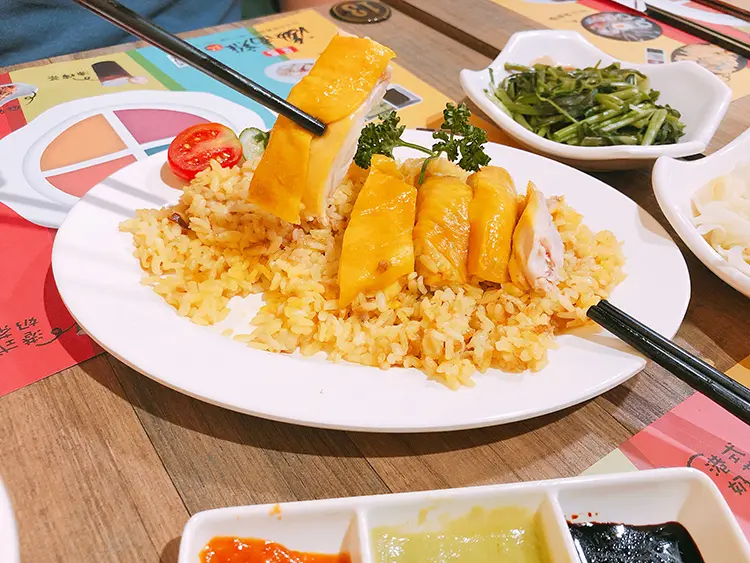 星島海南雞飯  松山區必吃南洋料理 香嫩海南雞 彈牙雞油飯  五分埔美食 饒河街夜市美食  上班族高CP值便當