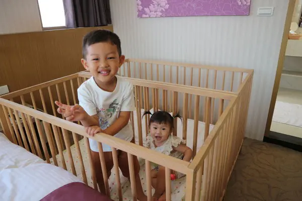 。台中旅遊。與柳川水岸為鄰/地理位置絕佳/親子友善/台中住宿首選-愛麗絲國際大飯店