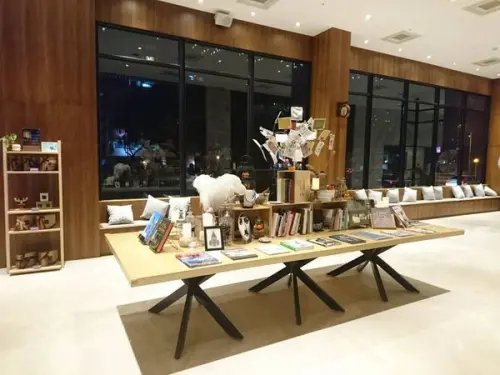 ［台中西區］愛麗絲國際大飯店 Aeris International Hotel~CP值滿高的住宿飯店，早餐好吃環境也不錯