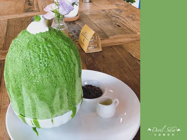 【桃園中壢美食推薦】花居樂花坊 \在花店裡吃冰/－夏日嚴選甜點／韓國冰酥／甜美花店 ♦小惡魔莎莎♦