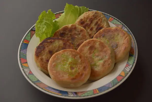 [素食]宵夜、下午茶時間，肚子餓怎麼辦？廚君蔬食餡餅～素食解饞的新選擇！！