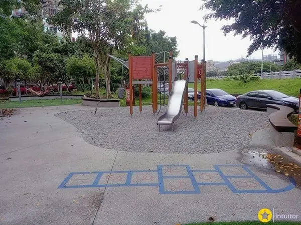 [台北]北投區榮華公園共融遊戲場/一玩就停不下來的溜索/吊床/攀爬/旋轉/鄰近明德捷運站/台北捷運親子景點/磺溪彩虹步道