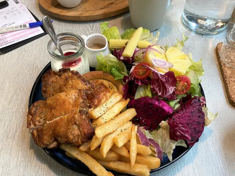 【台中 餐酒館】Valley暖谷莊園 早午餐、複合式餐飲、下午茶All in one 的網美餐廳