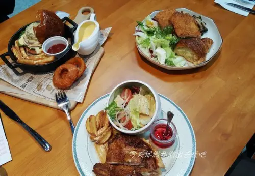 Rd 瑞文戴爾・手作甜點X暖谷莊園。森林系餐廳綠色氛圍可以感受到舒服的氣息