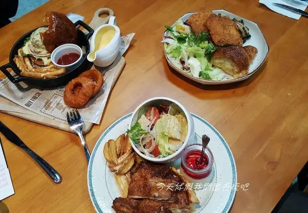 Rd 瑞文戴爾・手作甜點X暖谷莊園。森林系餐廳綠色氛圍可以感受到舒服的氣息