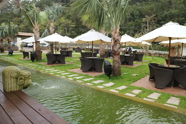 。新竹食記。竹東莫內咖啡。新竹也有小峇里島