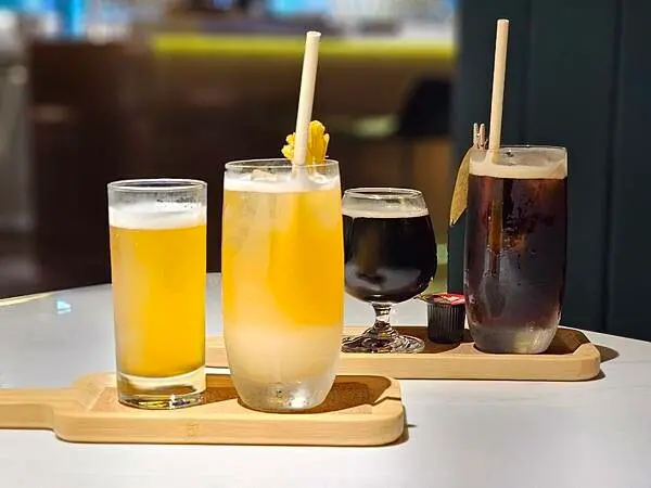 (胖樺食記)我心目中最棒啤酒調酒「柏克金啤酒餐廳 南京店」/中山區推薦餐酒館/精釀啤酒披薩義大利麵豬腳牛排/適合多人聚餐