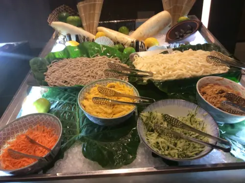 礁溪寒沐酒店˙時尚、新穎、寬敞、舒暢˙早餐buffet 美味享不盡