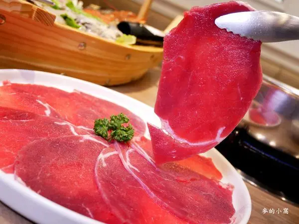 桃園美食｜澤鍋物～桃園大業路火鍋推薦，天然新鮮的食材搭配黑蒜肉骨鍋、桂花牛奶鍋健康又美味