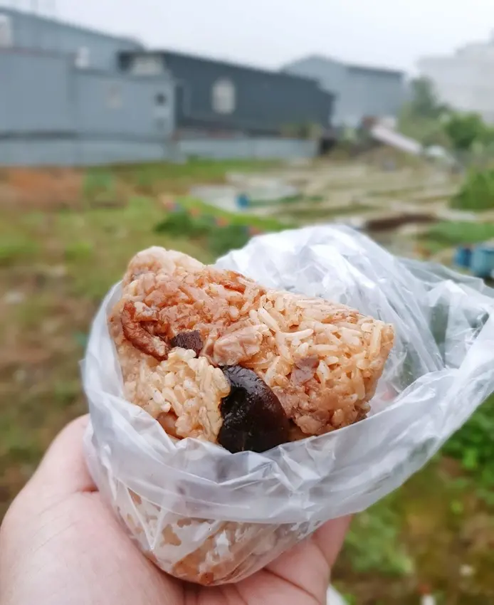 龍潭傳統菜包客家肉粽專賣店 /桃園龍潭早餐