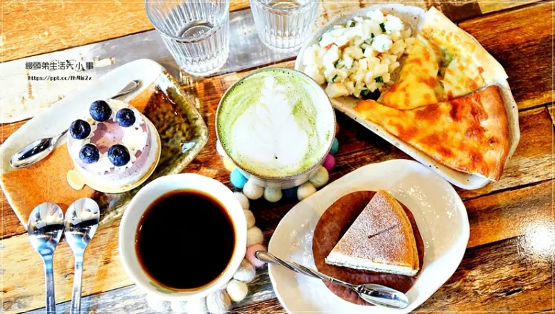 【信義區不限時有插座wifi咖啡廳】曰曰cafe／象山捷運站～寵物友善餐廳，環境寬敞、採光極佳、是毛小孩溜達好場所，手沖單品好喝又便宜