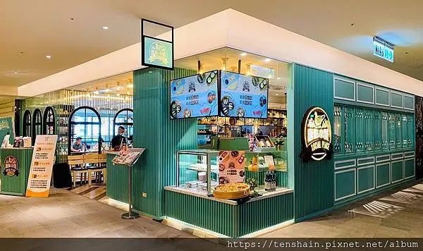 [台北中山美食]唐點小聚Social Place美麗華店/好吃好拍好停車/ tiffany 藍綠裝潢超吸睛/