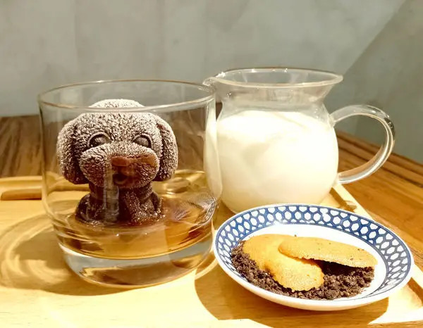 超可愛狗狗牛奶浴收服你的心_伍伍零-Garage550 中和店必訪森林系網美餐廳!!